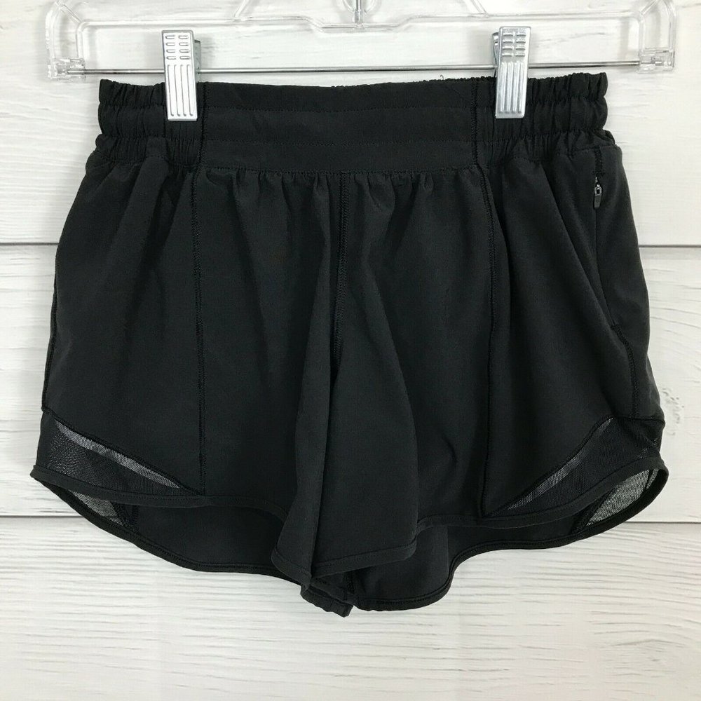 Lululemon Hotty Hot Short II 4" Black Size 4 Mesh Liner Pockets Run